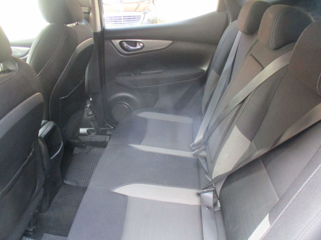 Used Nissan Qashqai 2017 for sale - 77990239: Photo 34