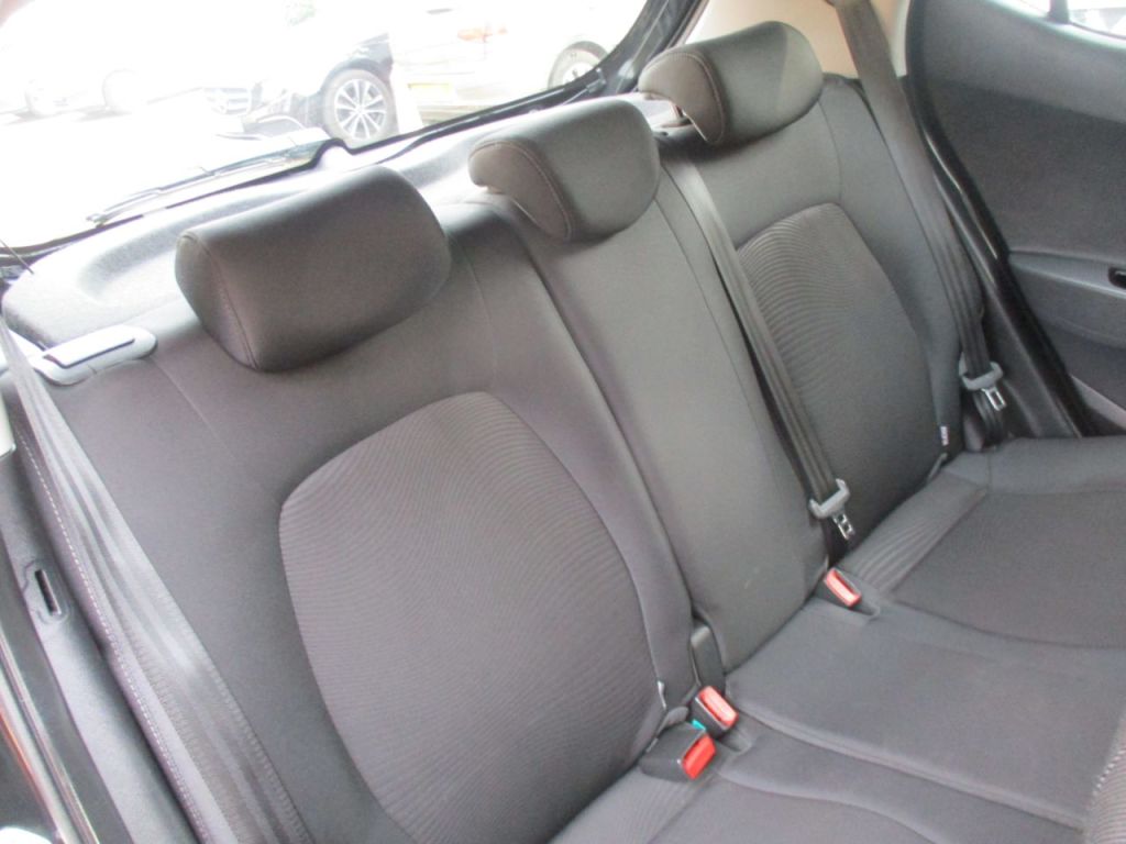 Used Hyundai i10 2017 for sale - 77825905: Photo 17