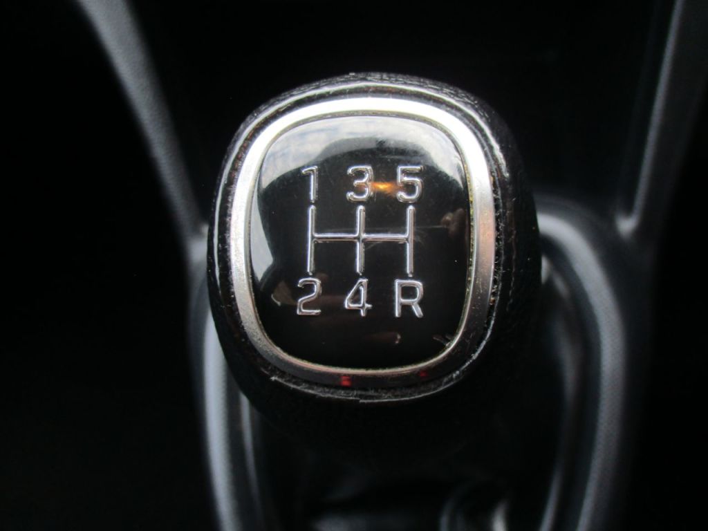 Used Hyundai i10 2017 for sale - 77825905: Photo 38