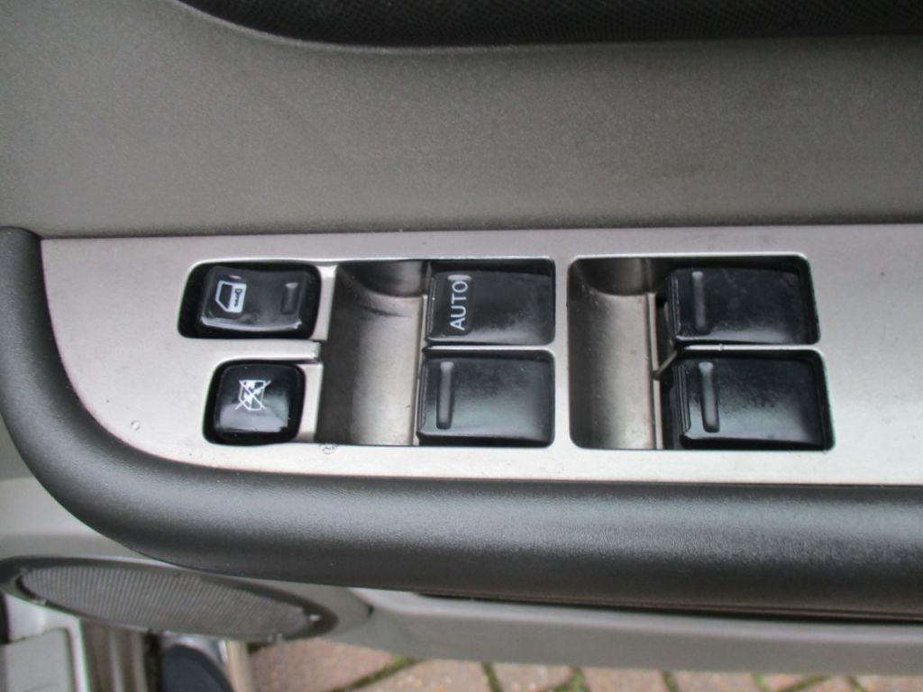 Used Nissan X-Trail 2006 for sale - 77825899: Photo 24