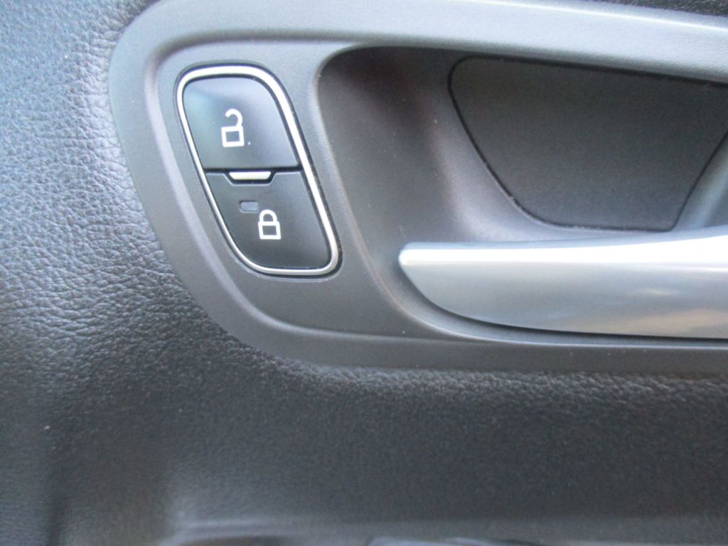 Used Ford Grand C-Max 2018 for sale - 77825892: Photo 43