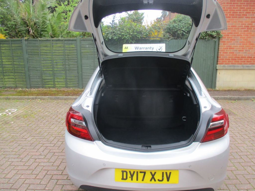 Used Vauxhall Insignia 2017 for sale - 78082146: Photo 25