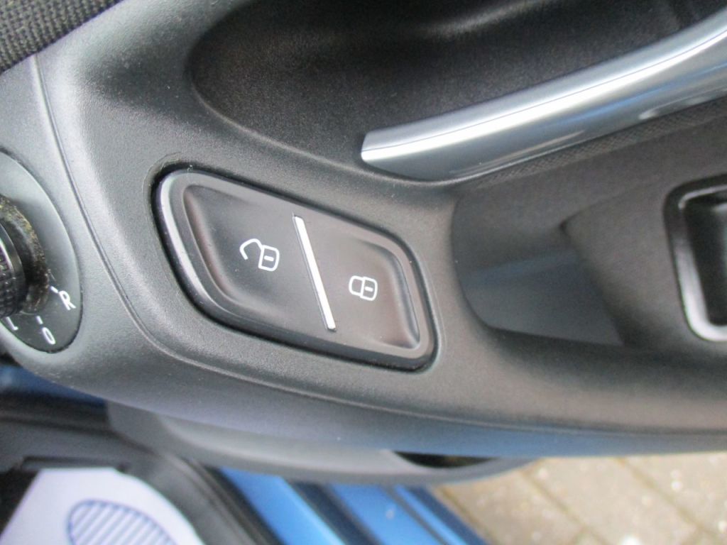 Used Volkswagen Polo 2015 for sale - 78095762: Photo 33