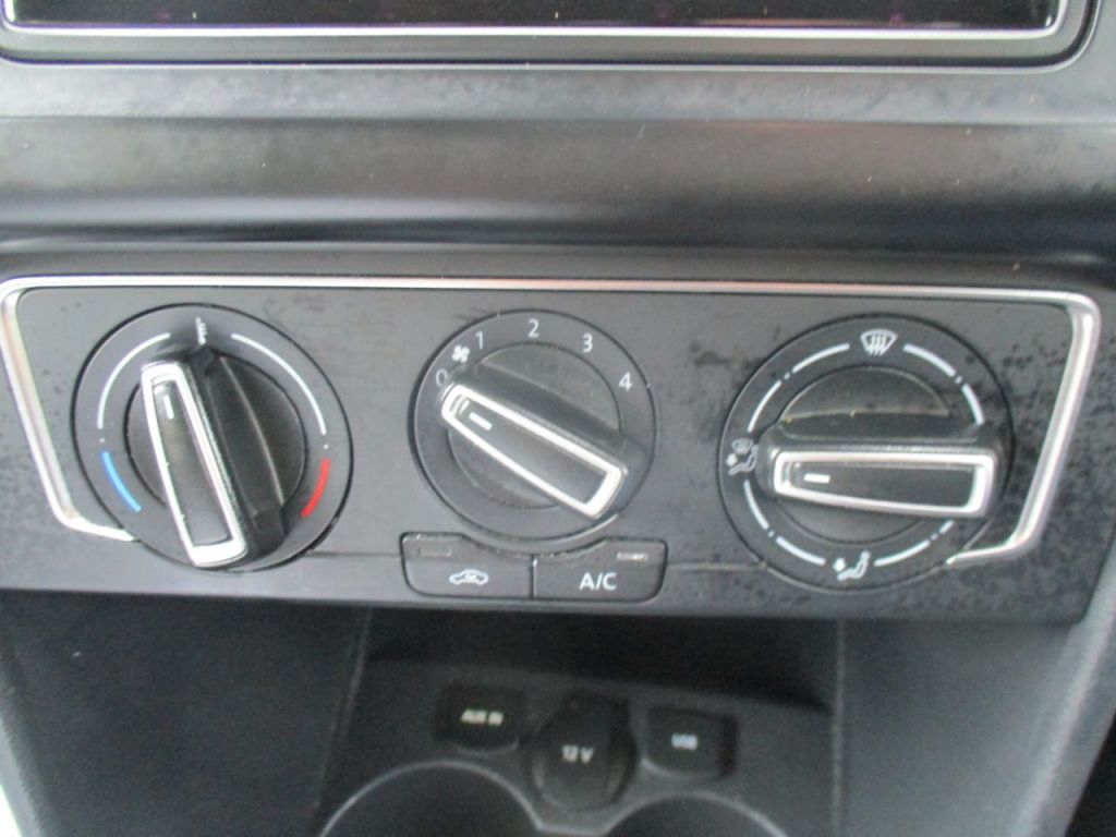 Used Volkswagen Polo 2015 for sale - 78095762: Photo 43