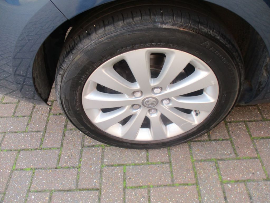 Used Vauxhall Zafira 2017 for sale - 77990254: Photo 16