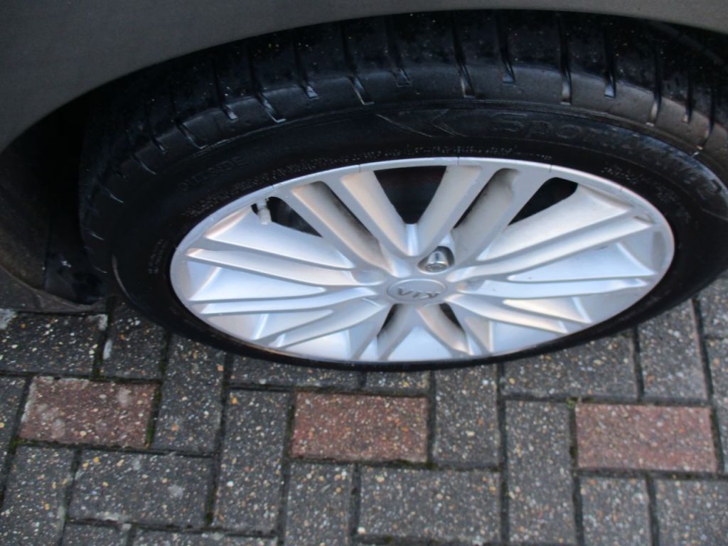 Used Kia Carens 2018 for sale - 77825878: Photo 36