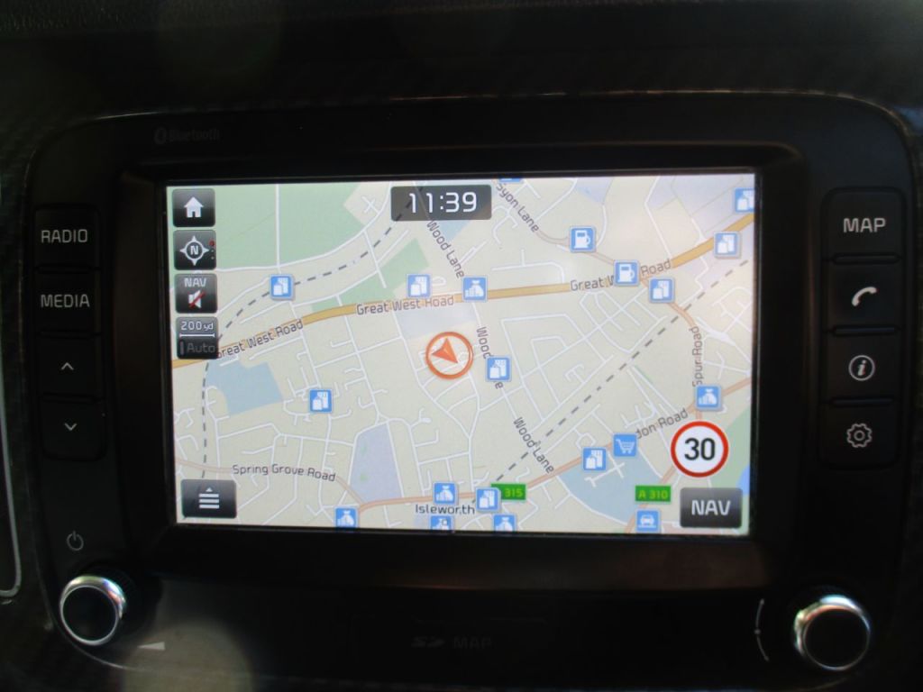 Used Kia Carens 2018 for sale - 77825878: Photo 64