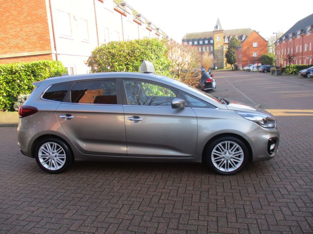 Used Kia Carens 2018 for sale - 77825878: Photo 7