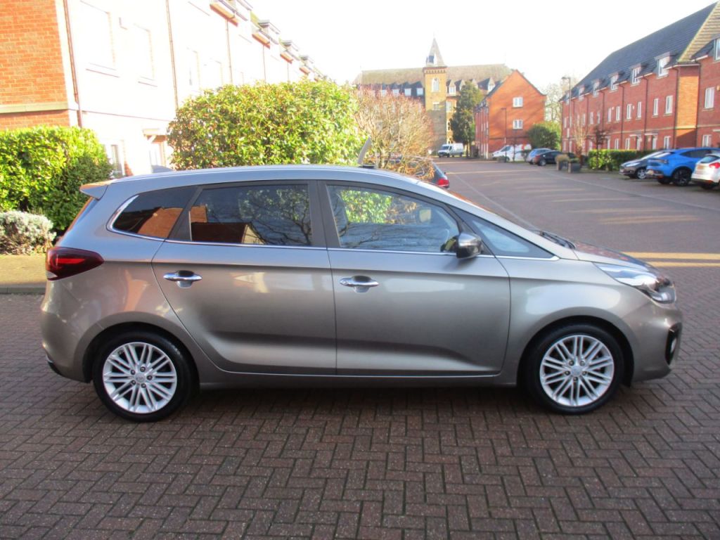Used Kia Carens 2018 for sale - 77825878: Photo 8