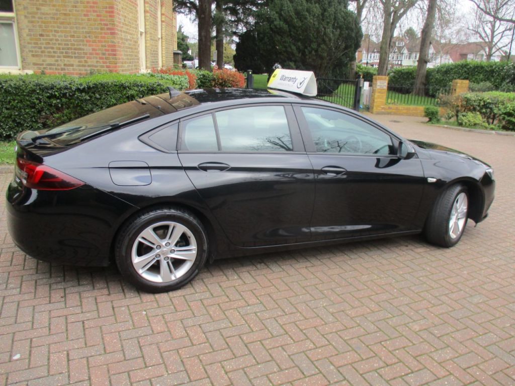Used Vauxhall Insignia 2019 for sale - 77850510: Photo 10