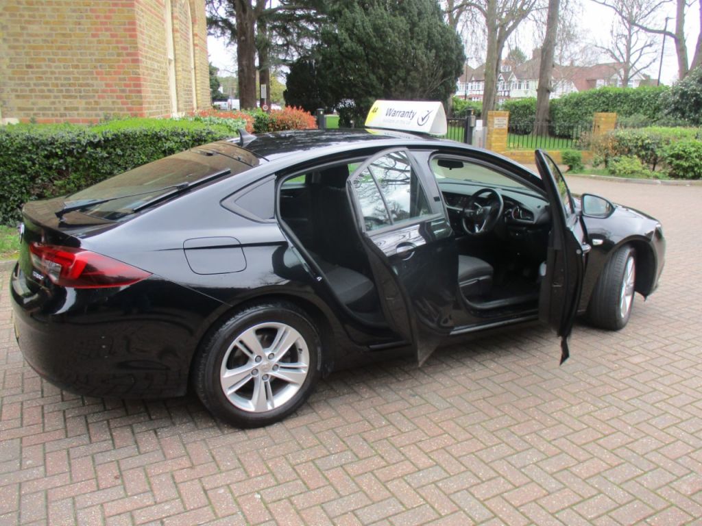 Used Vauxhall Insignia 2019 for sale - 77850510: Photo 11