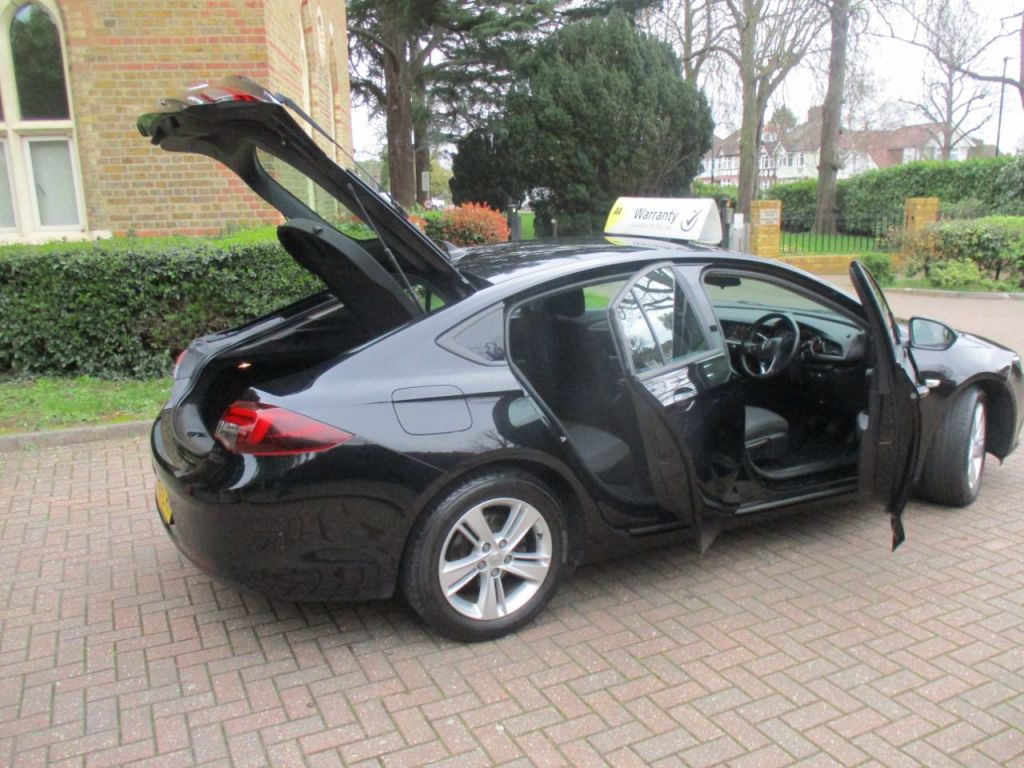 Used Vauxhall Insignia 2019 for sale - 77850510: Photo 13