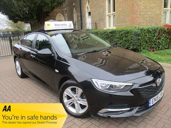 Used Vauxhall Insignia 2019 for sale - 77850510: Photo