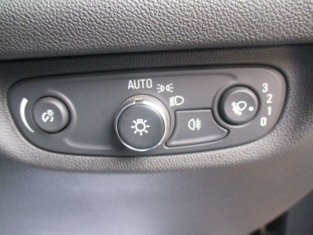 Used Vauxhall Insignia 2019 for sale - 77850510: Photo 30