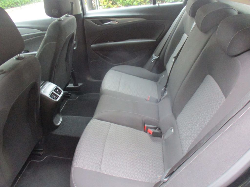 Used Vauxhall Insignia 2019 for sale - 77850510: Photo 35