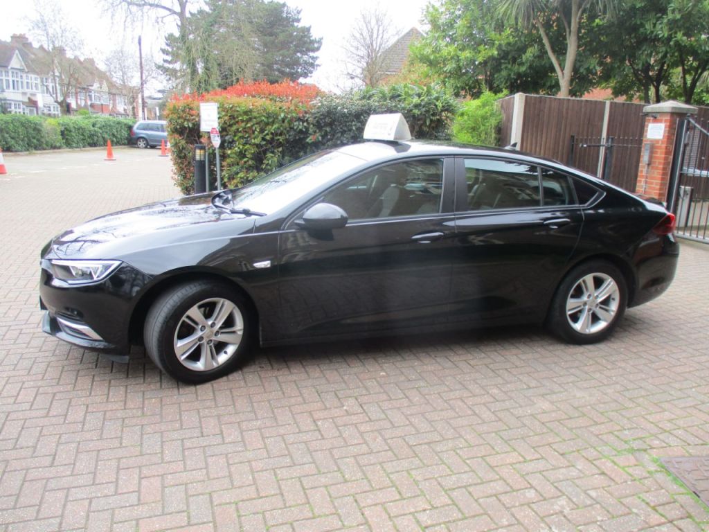 Used Vauxhall Insignia 2019 for sale - 77850510: Photo 5