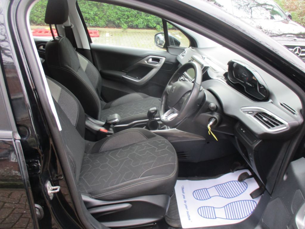 Used Peugeot 2008 2018 for sale - 77825896: Photo 11