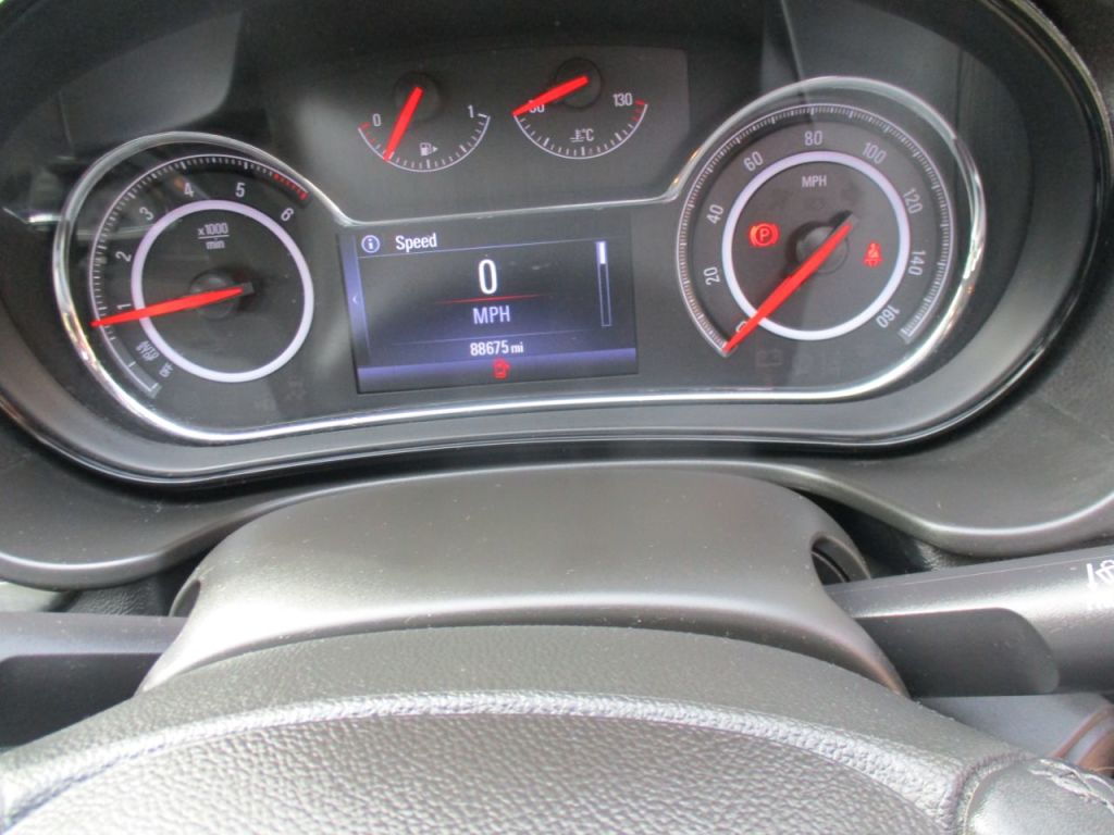 Used Vauxhall Insignia 2017 for sale - 77825903: Photo 35