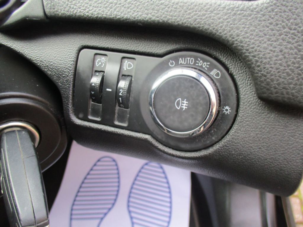 Used Vauxhall Insignia 2017 for sale - 77825903: Photo 39