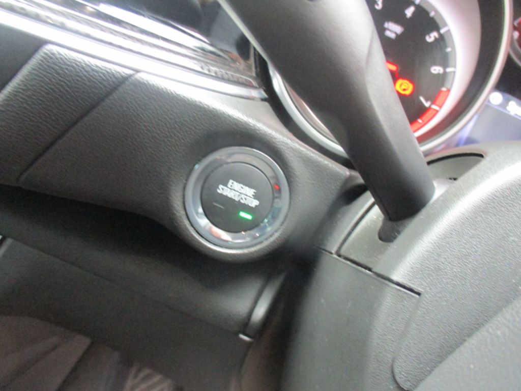 Used Vauxhall Insignia 2017 for sale - 77825898: Photo 3