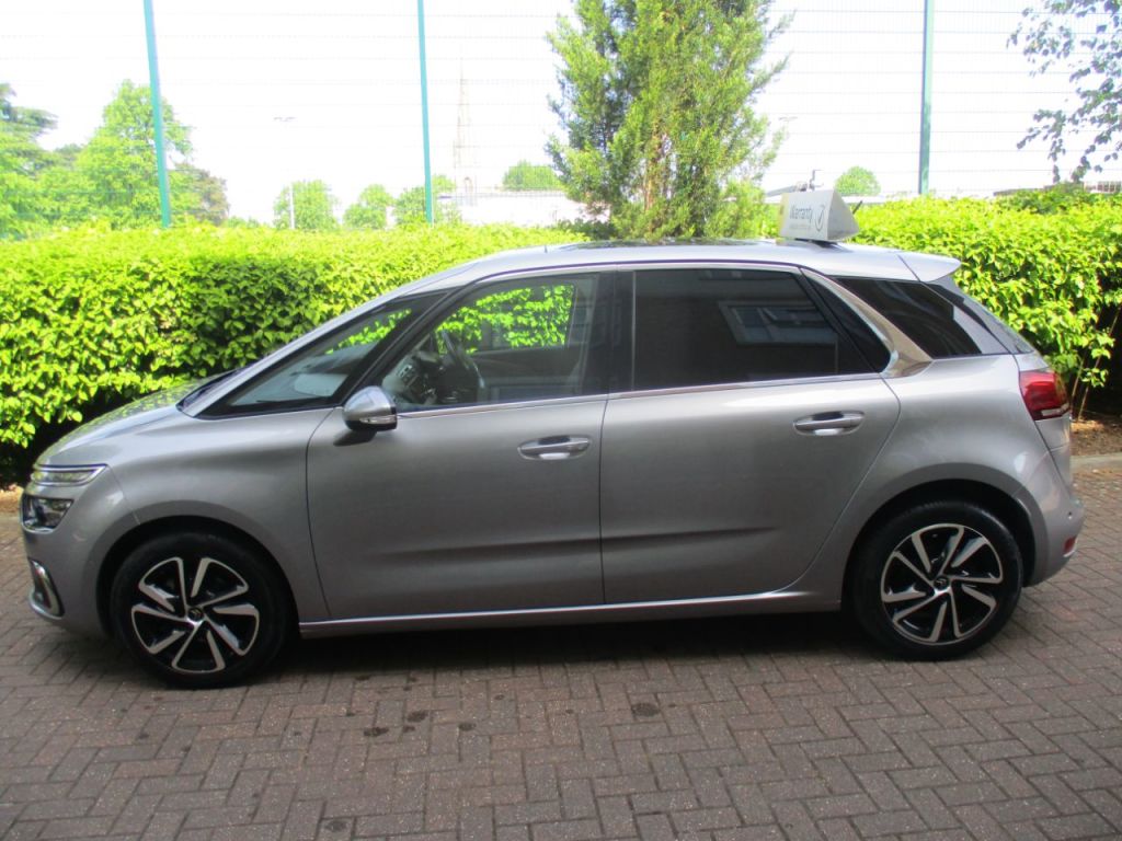 Used Citroen C4 Picasso 2018 for sale - 77825877: Photo 12