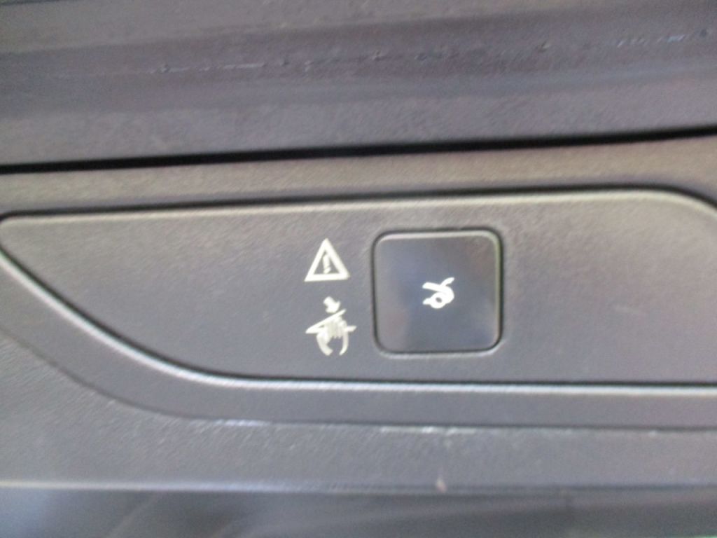 Used Citroen C4 Picasso 2018 for sale - 77825877: Photo 28