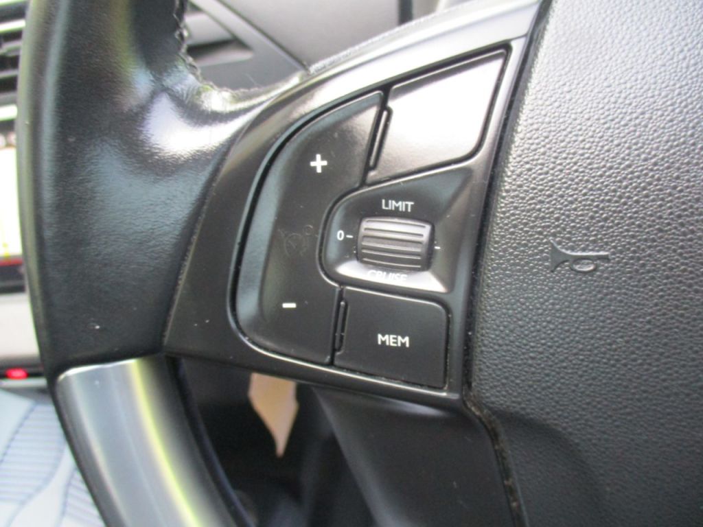 Used Citroen C4 Picasso 2018 for sale - 77825877: Photo 53