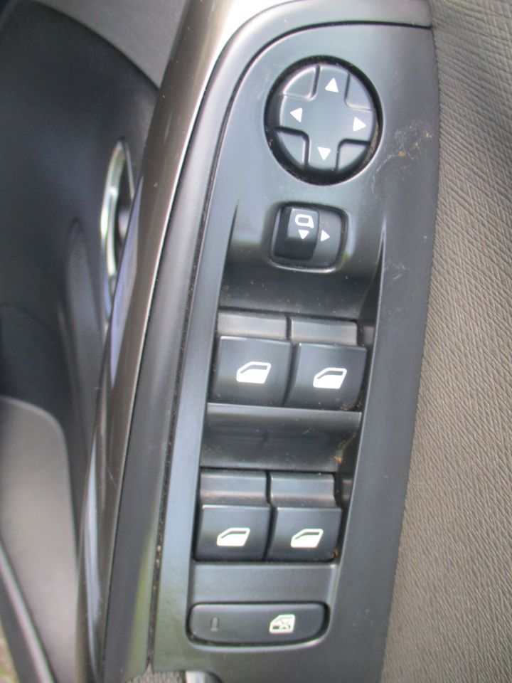 Used Citroen C4 Picasso 2018 for sale - 77825877: Photo 54