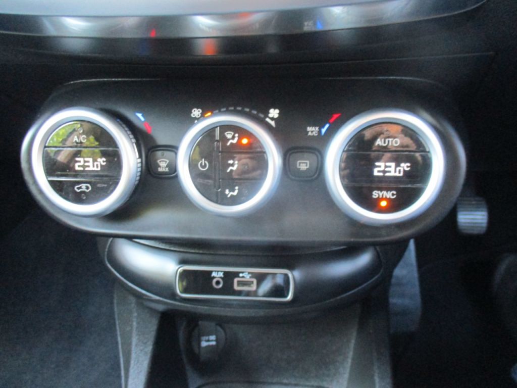 Used Fiat 500X 2015 for sale - 77945886: Photo 30