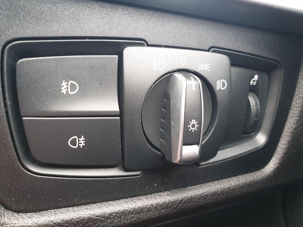 Used BMW 3 Series 2017 for sale - 76259785: Photo 32