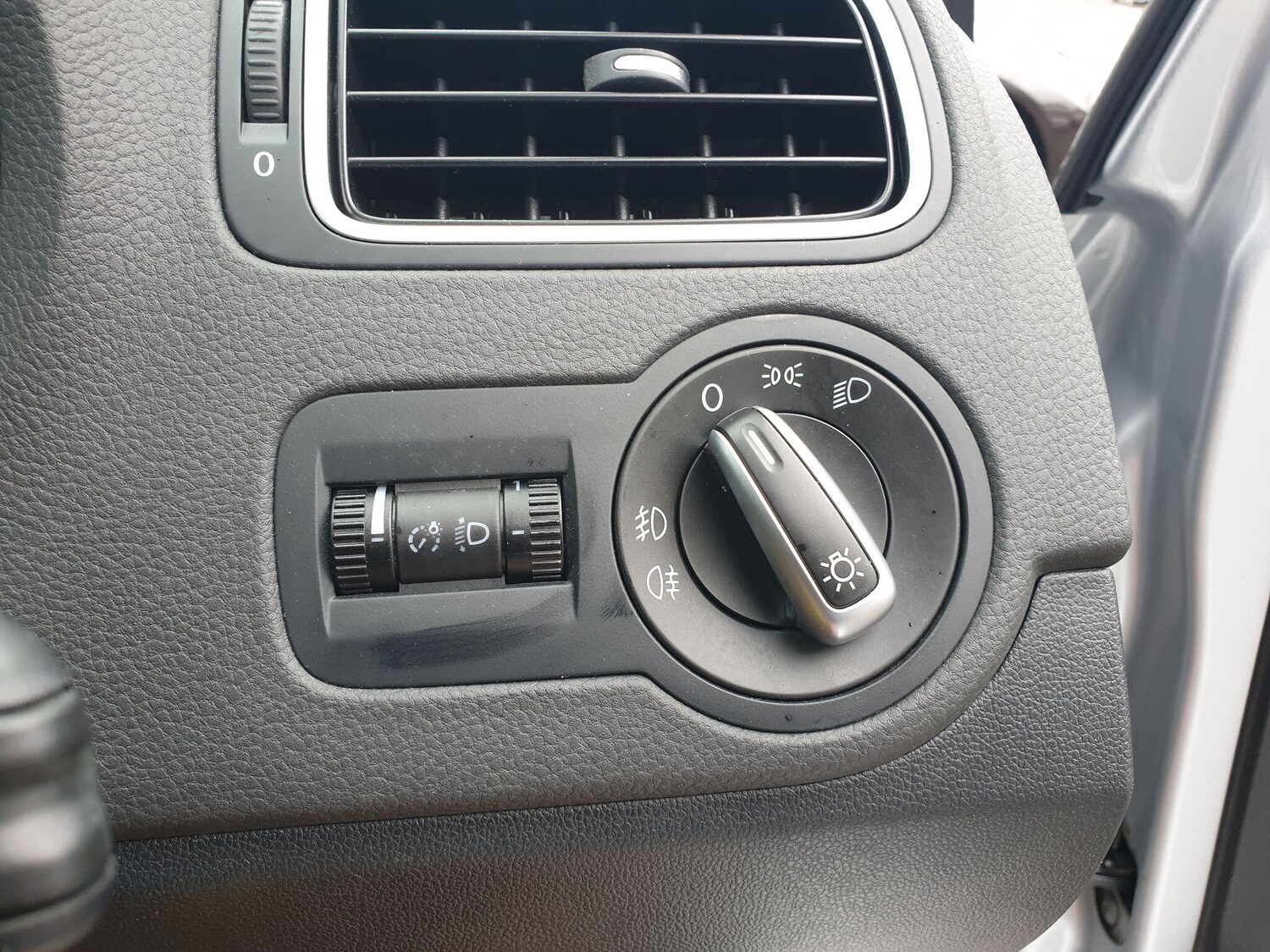 Used Volkswagen Polo 2013 for sale - 75941483: Photo 15