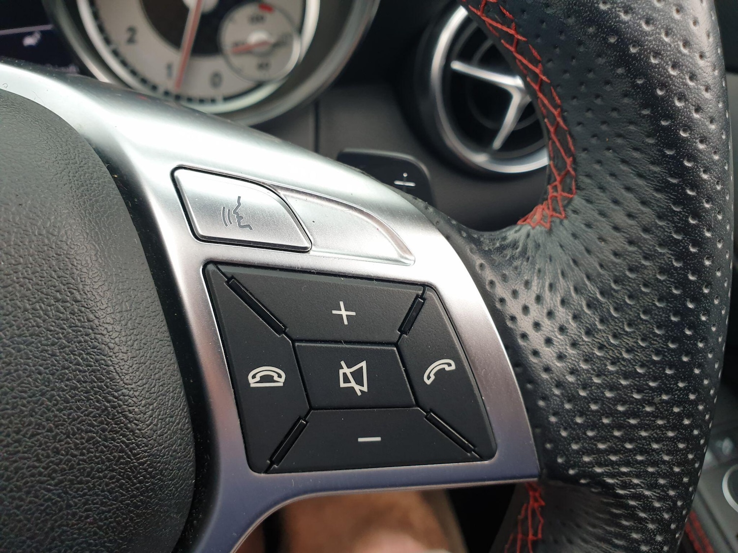 Used Mercedes-Benz SLK 2012 for sale - 76424392: Photo 20