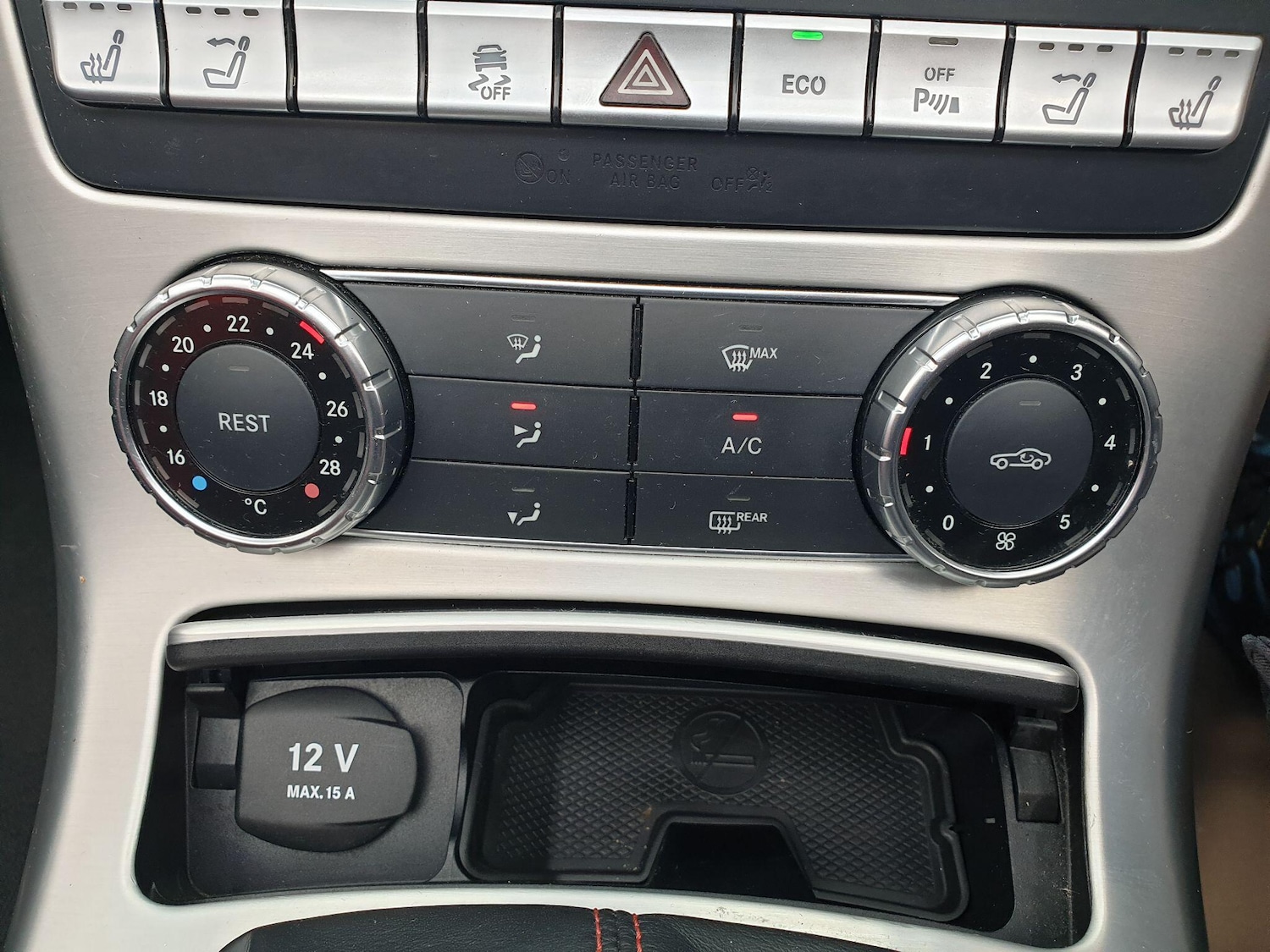 Used Mercedes-Benz SLK 2012 for sale - 76424392: Photo 22