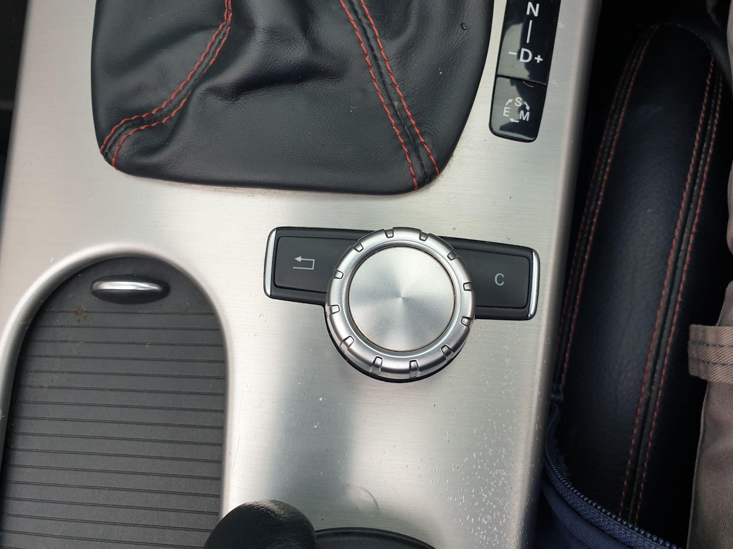 Used Mercedes-Benz SLK 2012 for sale - 76424392: Photo 23