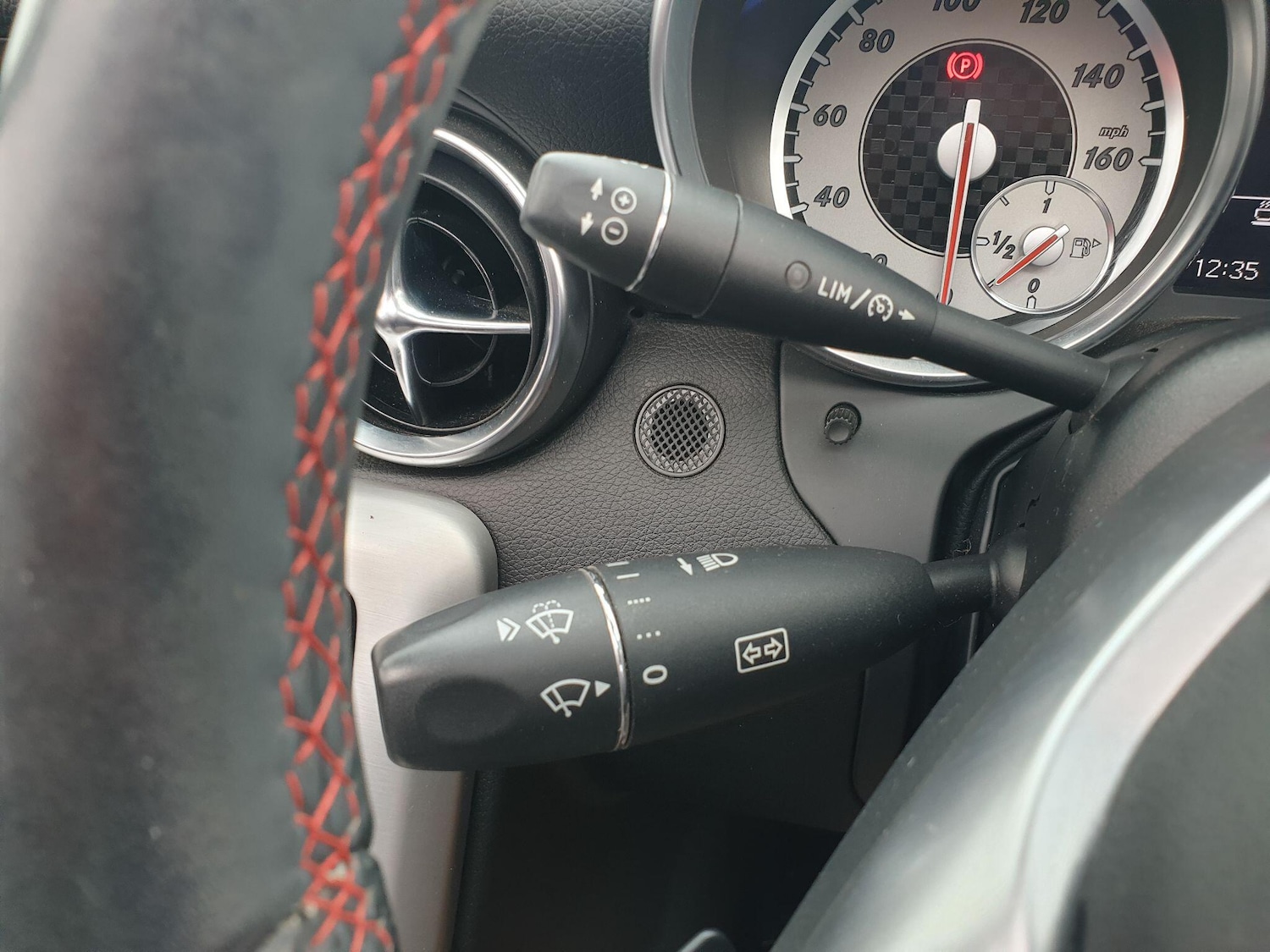 Used Mercedes-Benz SLK 2012 for sale - 76424392: Photo 25