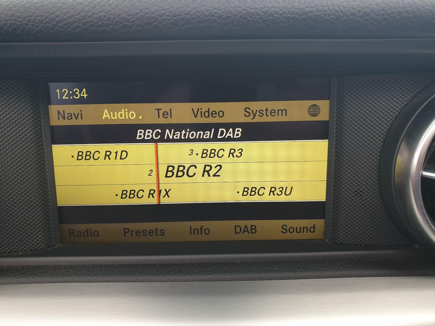 Used Mercedes-Benz SLK 2012 for sale - 76424392: Photo 7