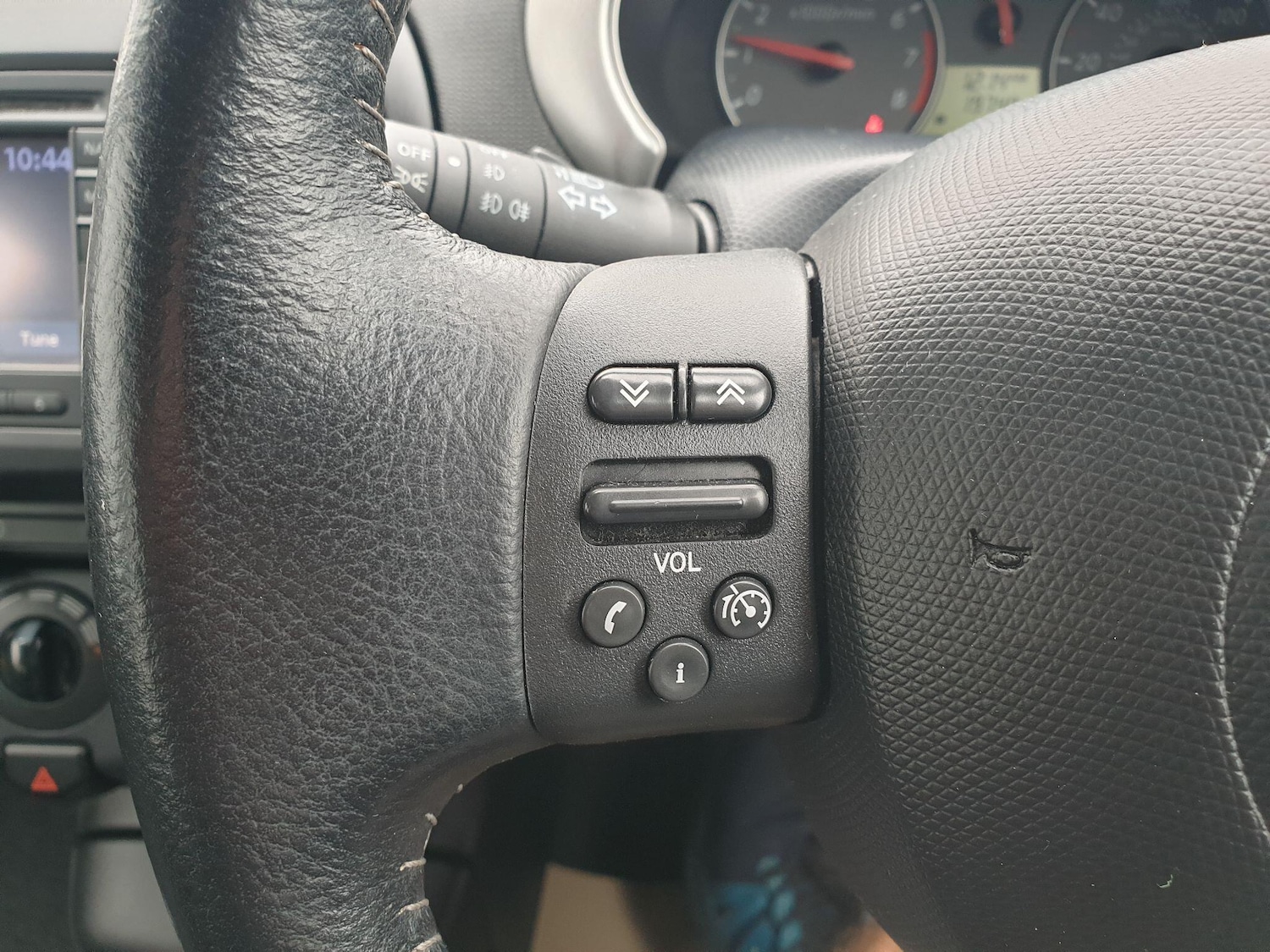 Used Nissan Micra 2010 for sale - 76314659: Photo 14