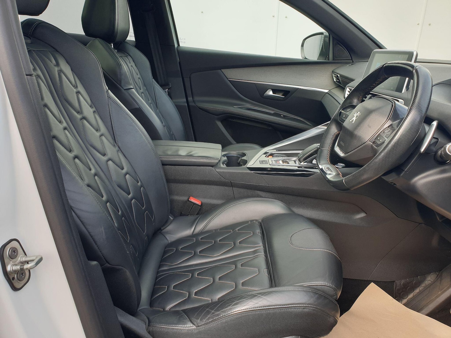 Used Peugeot 3008 2018 for sale - 76137494: Photo 15