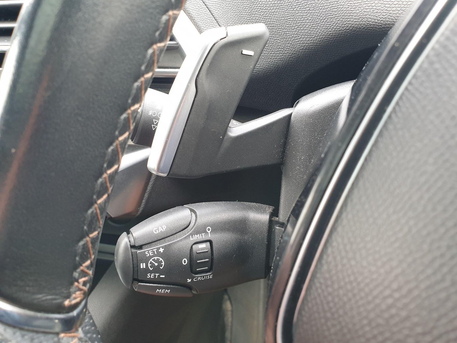 Used Peugeot 3008 2018 for sale - 76137494: Photo 28