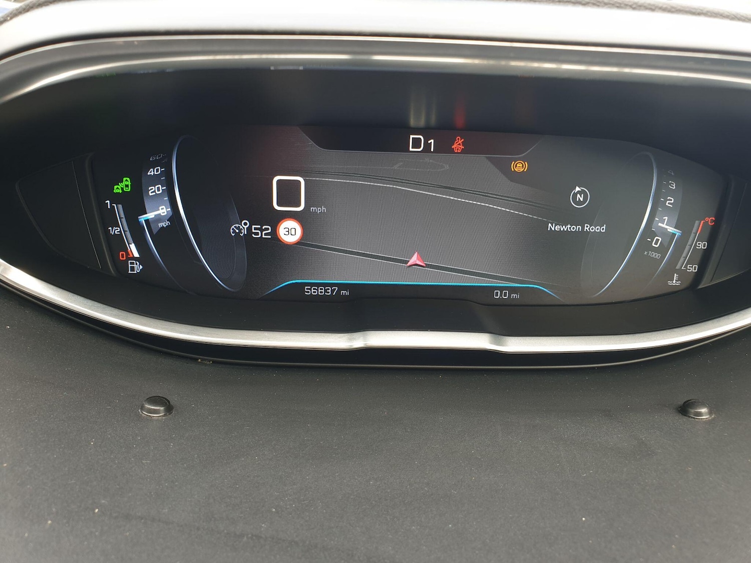 Used Peugeot 3008 2018 for sale - 76137494: Photo 5