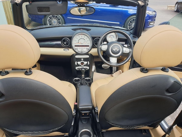 Used MINI Convertible 2009 for sale - 76137177: Photo 14