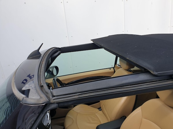 Used MINI Convertible 2009 for sale - 76137177: Photo 26