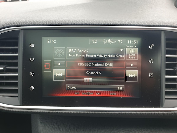 Used Peugeot 308 2015 for sale - 76137136: Photo 10