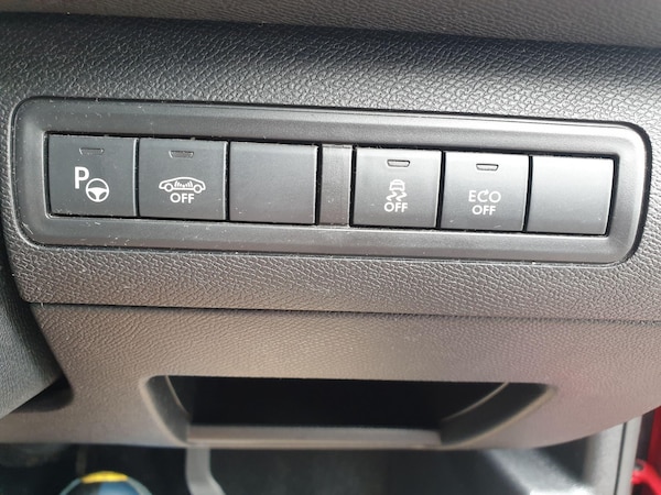 Used Peugeot 308 2015 for sale - 76137136: Photo 28
