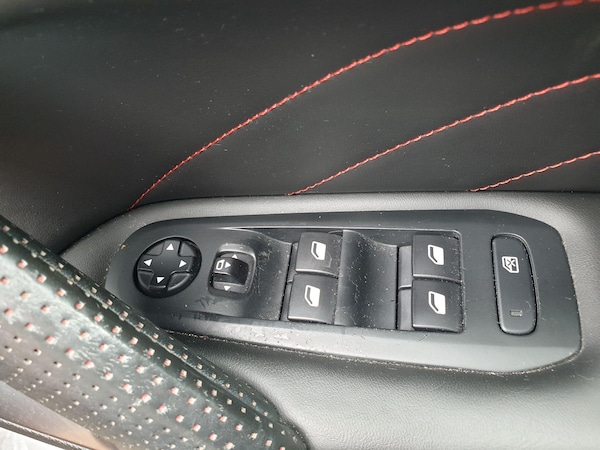 Used Peugeot 308 2015 for sale - 76137136: Photo 33