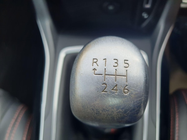 Used Peugeot 308 2015 for sale - 76137136: Photo 34