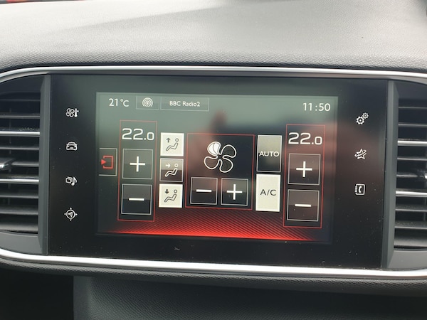 Used Peugeot 308 2015 for sale - 76137136: Photo 8