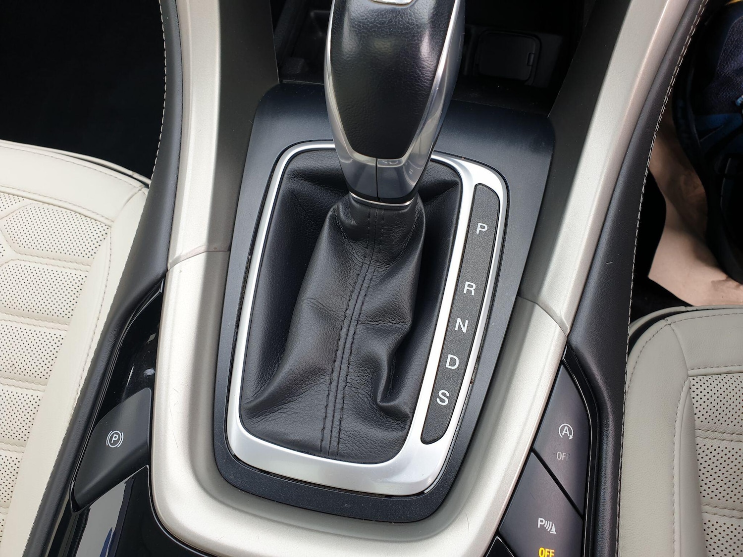 Used Ford Mondeo 2017 for sale - 75941359: Photo 17