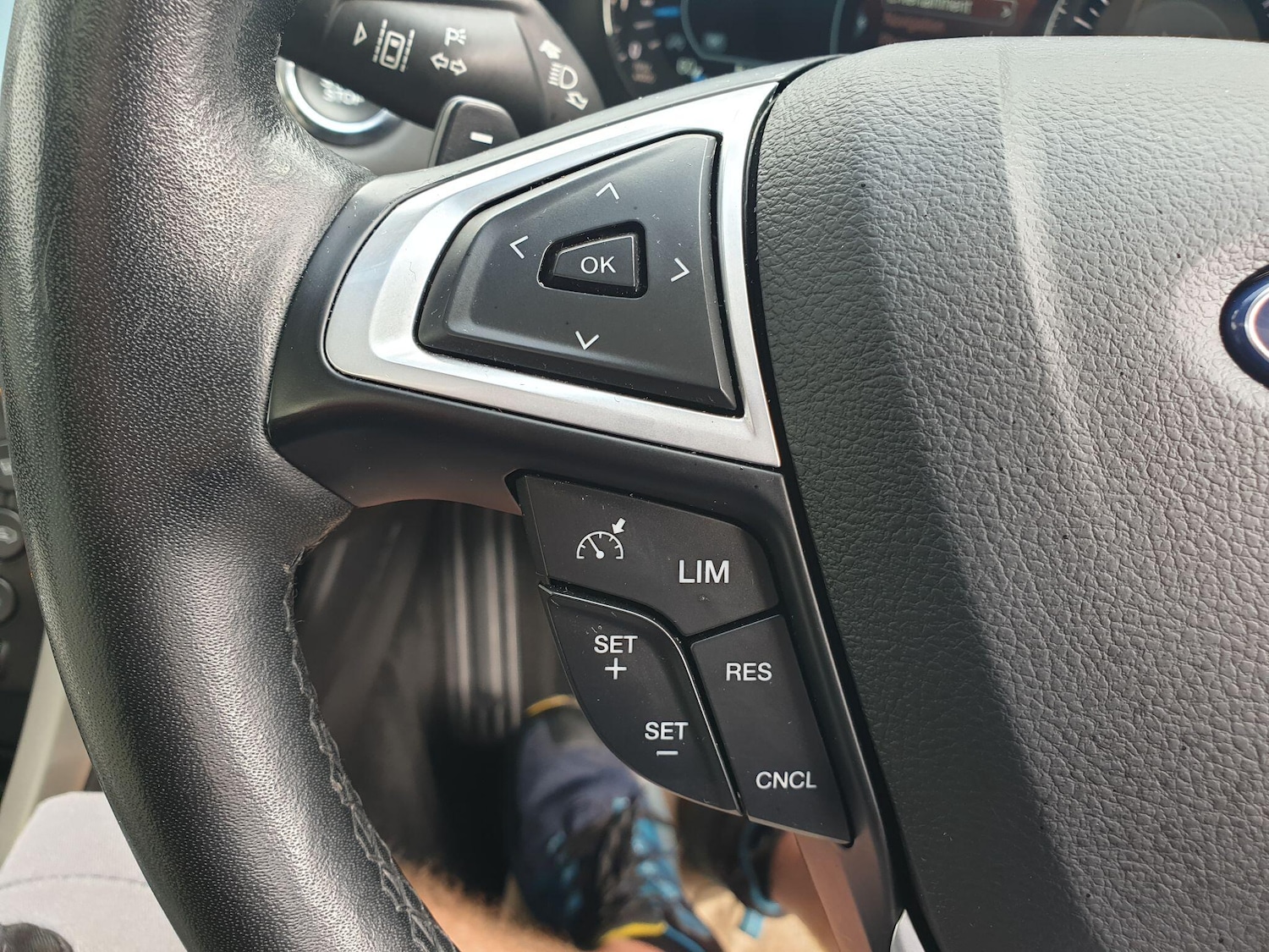 Used Ford Mondeo 2017 for sale - 75941359: Photo 23