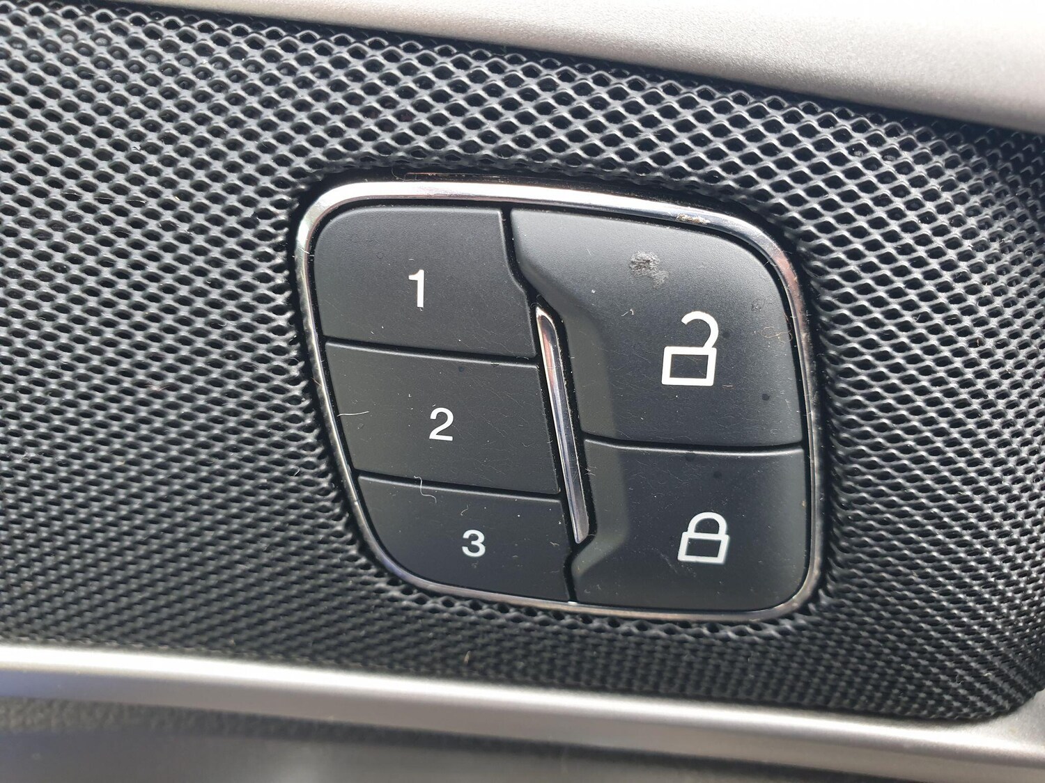 Used Ford Mondeo 2017 for sale - 75941359: Photo 27